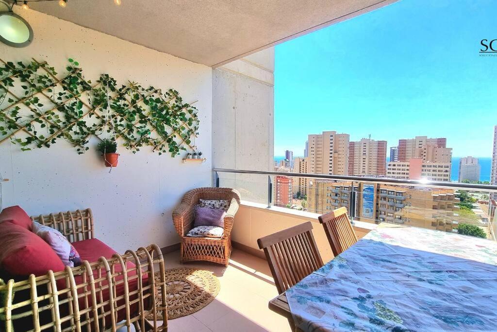 Terraza Chill Out! Torres D' Oboe Apartment Бенидорм Екстериор снимка